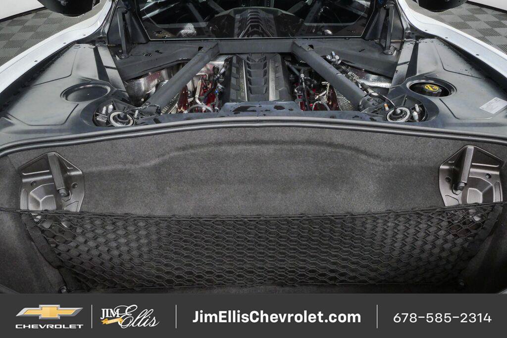 Used 2024 Chevrolet Corvette Stingray Preferred Cpe w/ Z51 Performance Package RWD image 29