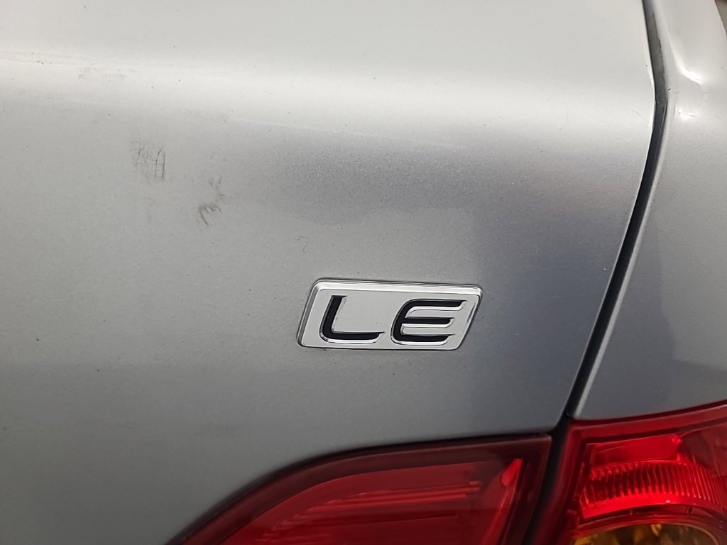 Used 2010 Toyota Corolla LE FWD image 11