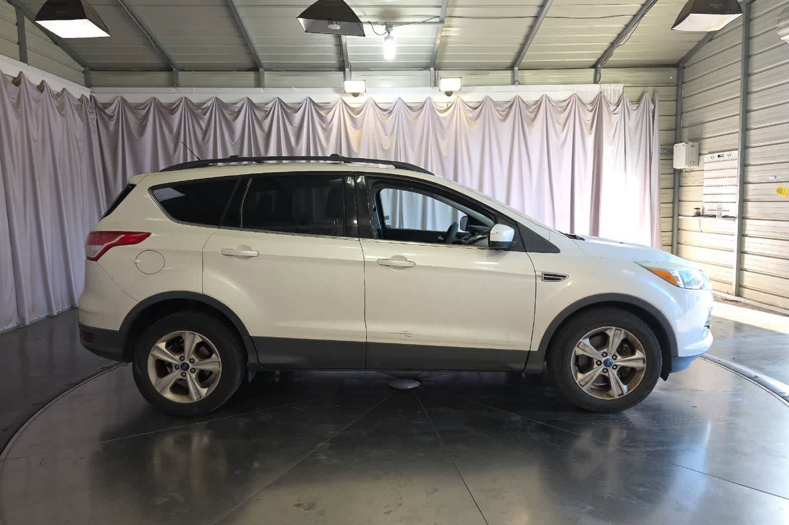 Used 2013 Ford Escape SE FWD image 9