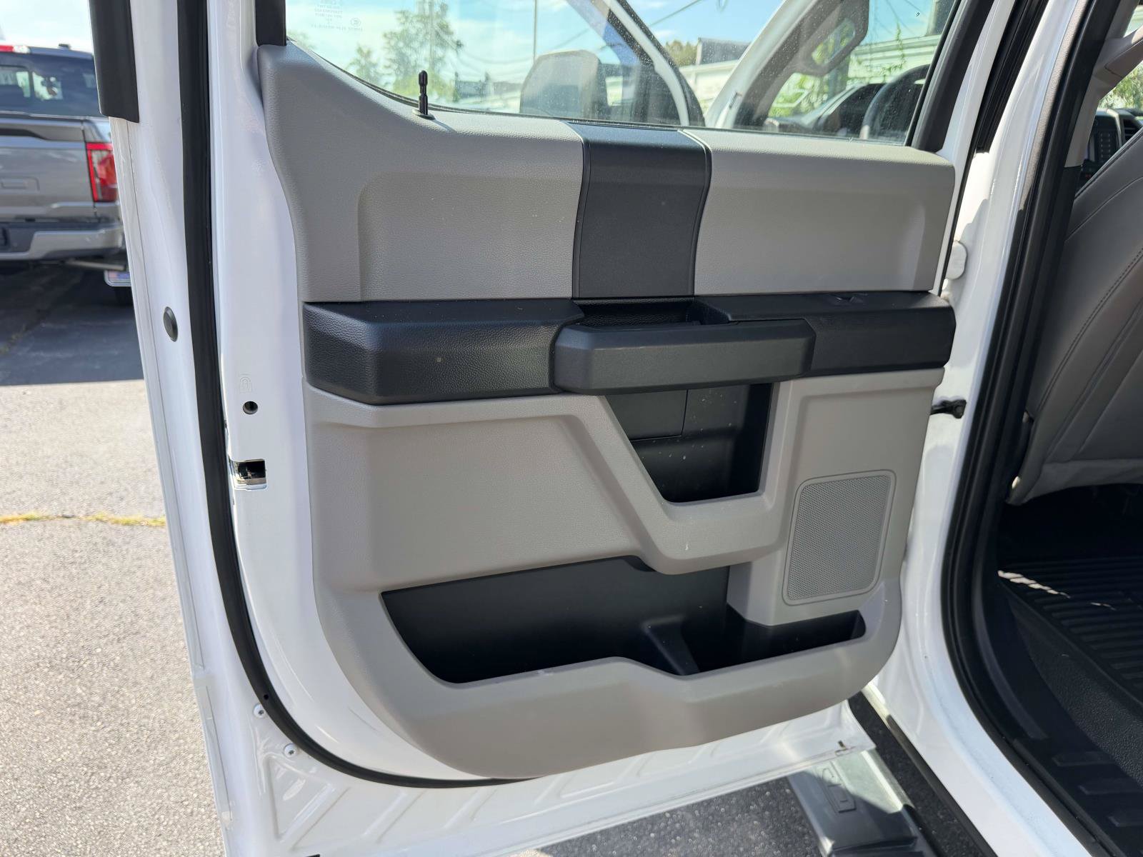 Used 2020 Ford F550 4x4 Crew Cab Super Duty image 21