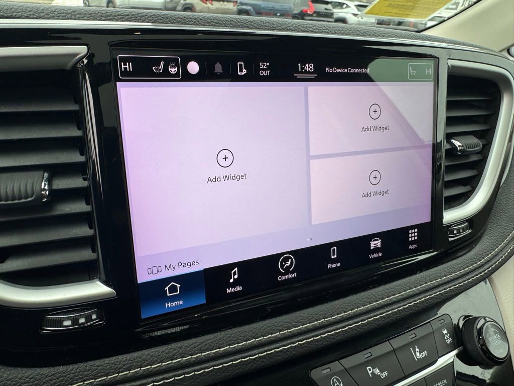 Used 2022 Chrysler Pacifica Touring-L image 26