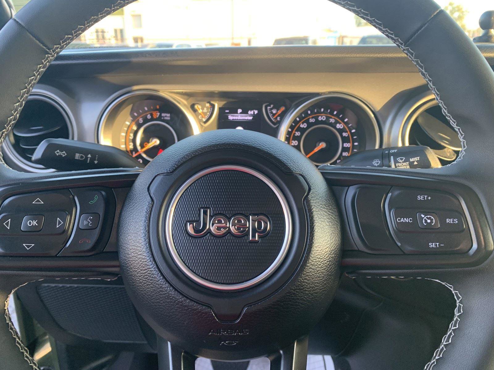 Used 2023 Jeep Gladiator Sport image 18