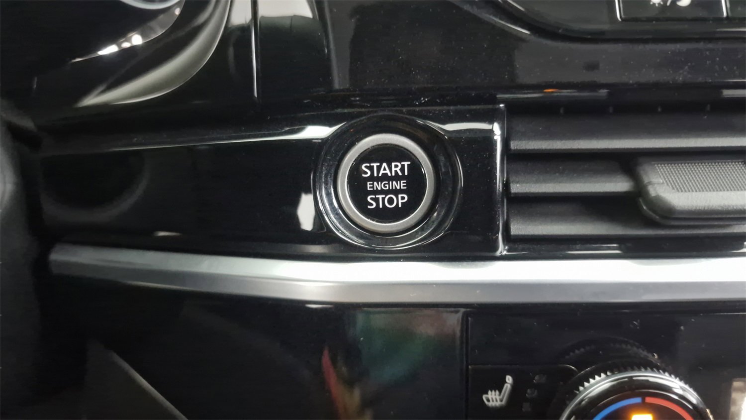 Used 2022 Nissan Pathfinder SL image 23