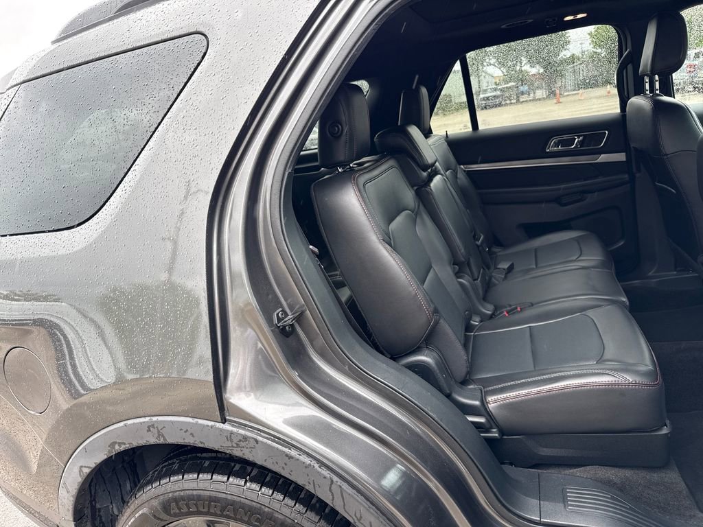 Used 2018 Ford Explorer Sport image 25