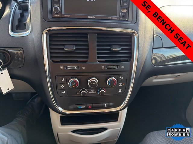Used 2018 Dodge Grand Caravan SE w/ UConnect Hands-Free Group image 18