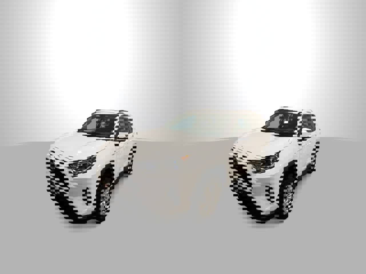 Certified 2021 Toyota RAV4 XLE w/ Convenience Package image 4