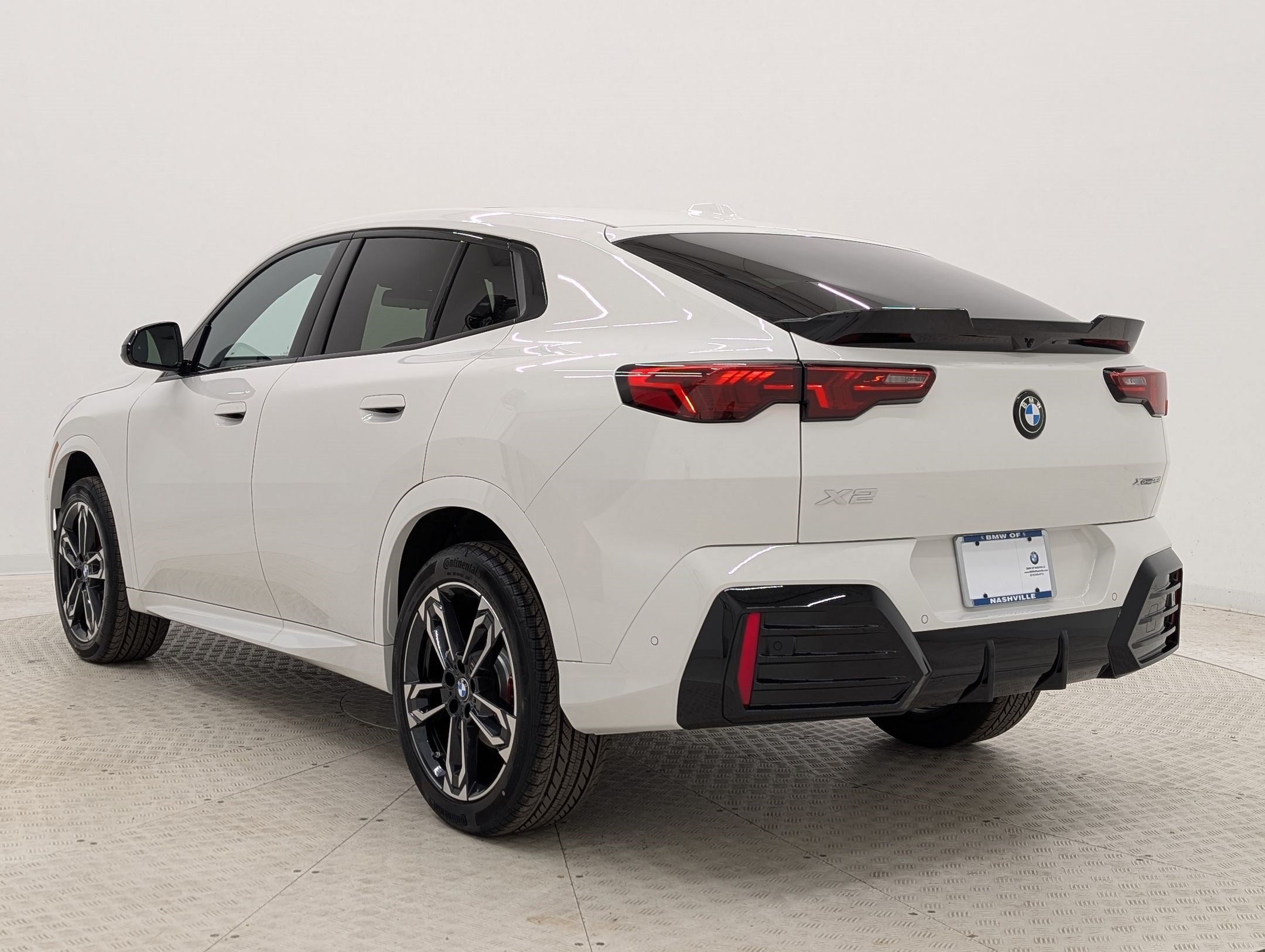 New 2026 BMW X2 xDrive28i w/ M Sport Package AWD/4WD image 3
