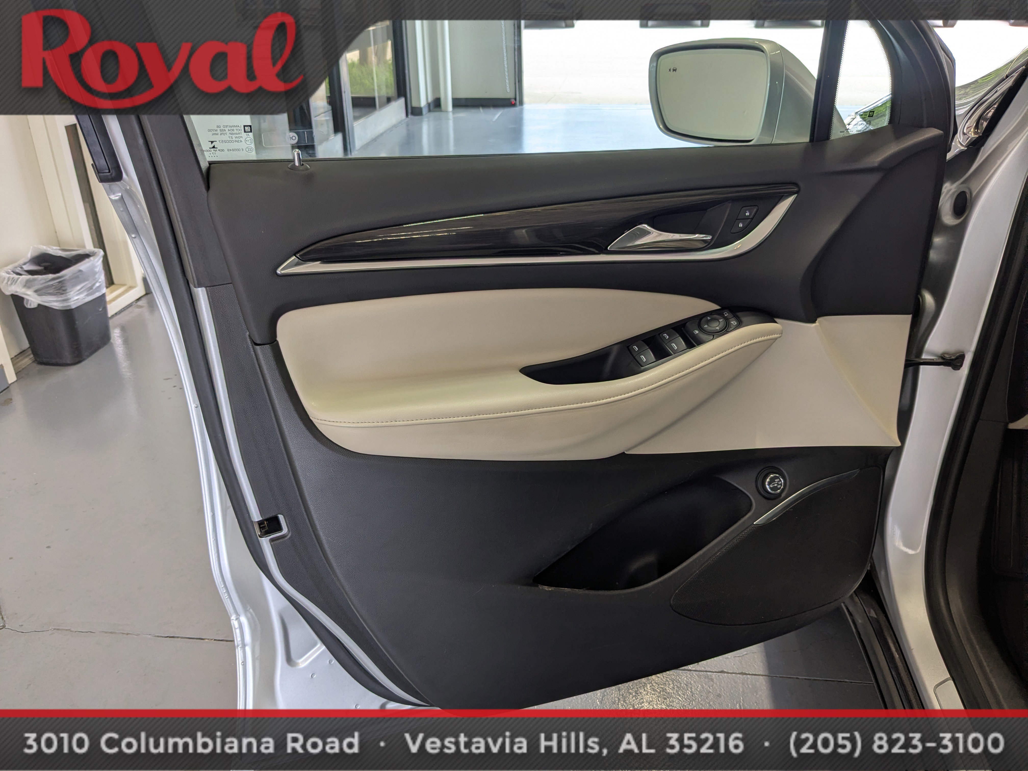 Used 2018 Buick Enclave Essence FWD image 19