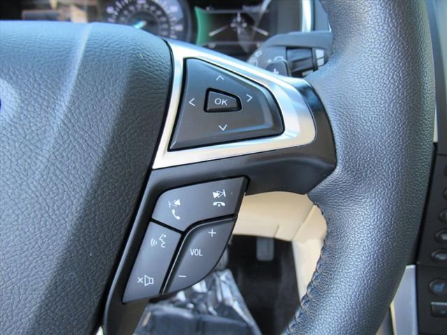 Used 2016 Ford Edge Titanium w/ Equipment Group 301A FWD image 24