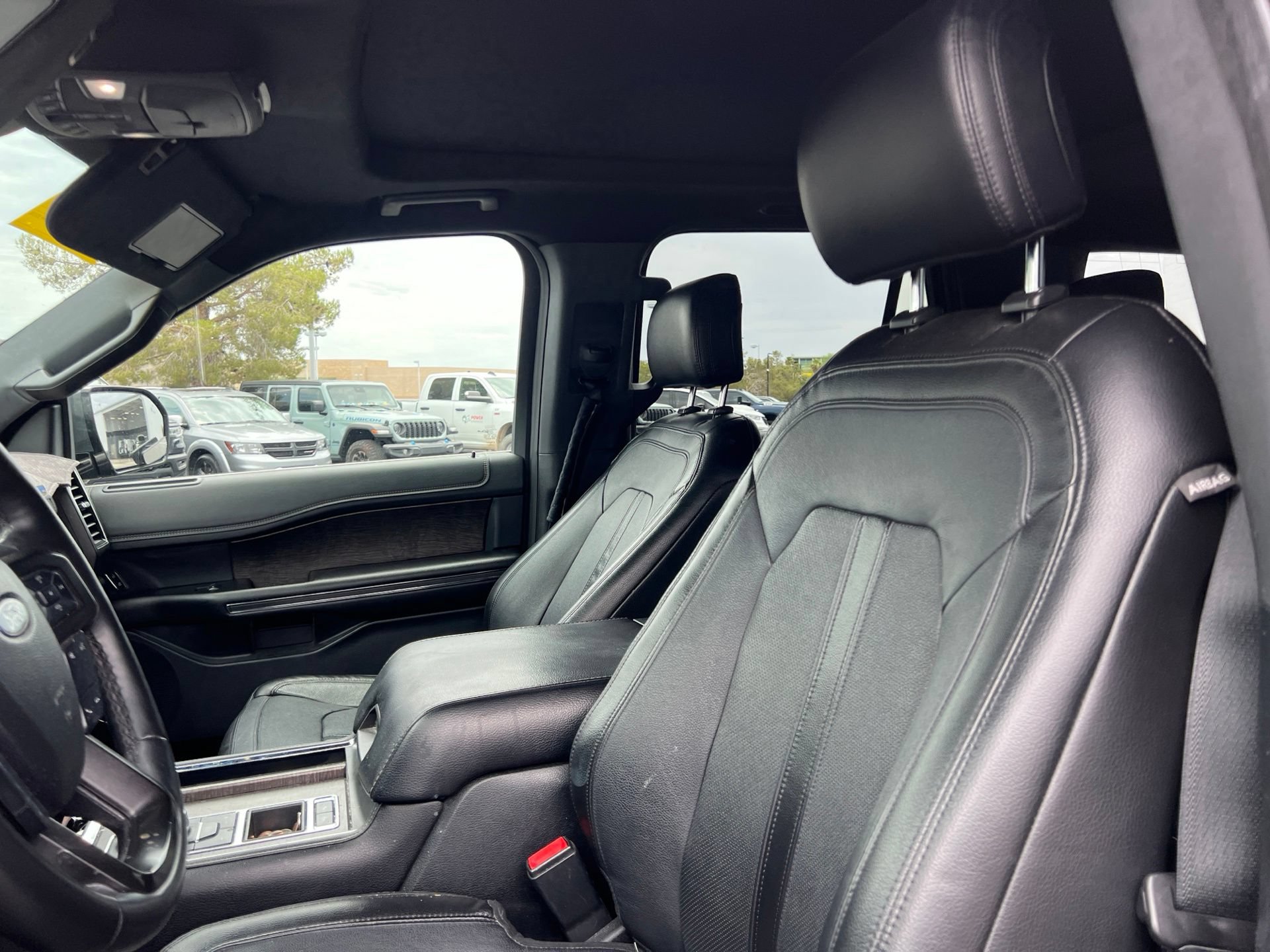 Used 2020 Ford Expedition Limited w/ Equipment Group 302A RWD image 30