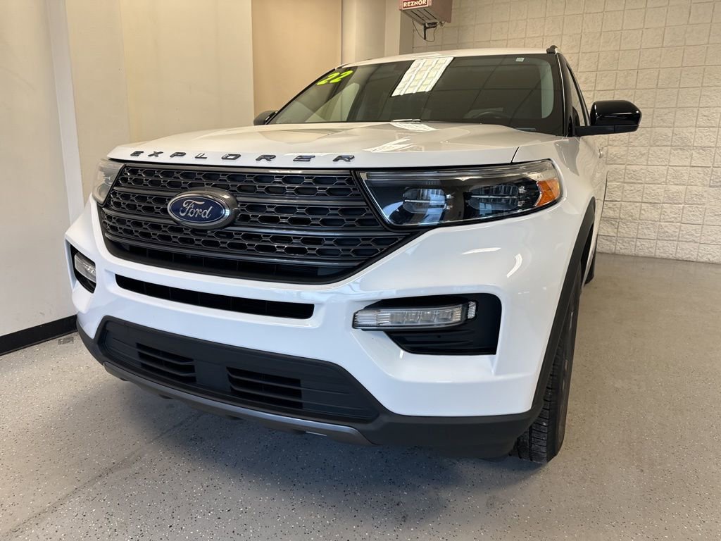 Used 2022 Ford Explorer XLT w/ Equipment Group 202A image 38