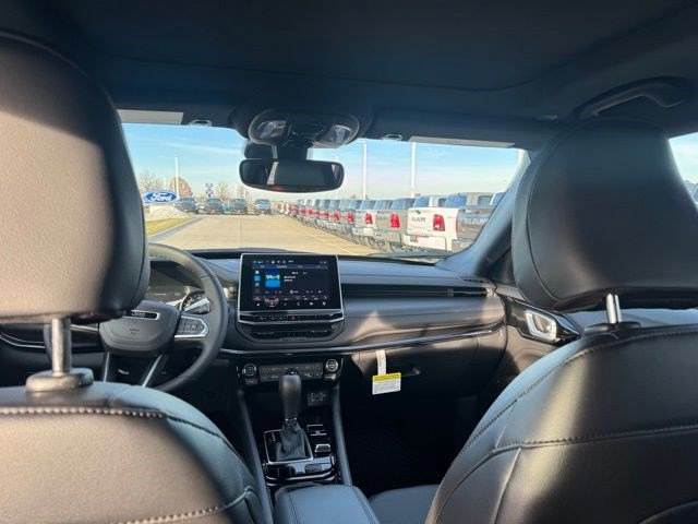 New 2026 Jeep Compass Latitude w/ Sun and Sound Group image 22