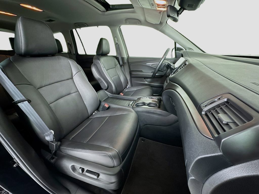 Used 2022 Honda Pilot Black Edition image 29