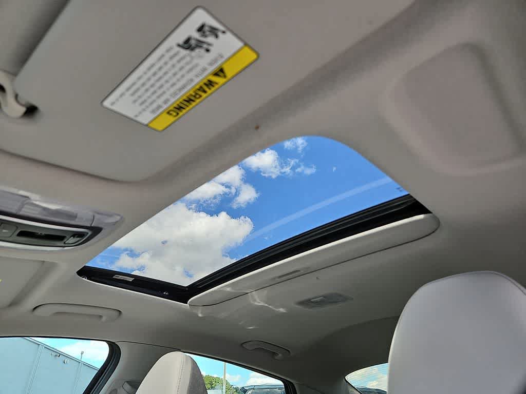 Used 2021 Hyundai Elantra Limited FWD image 13