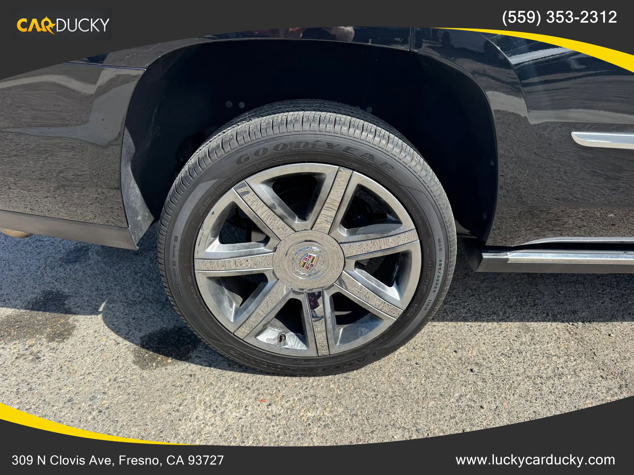 Used 2015 Cadillac Escalade Premium image 33