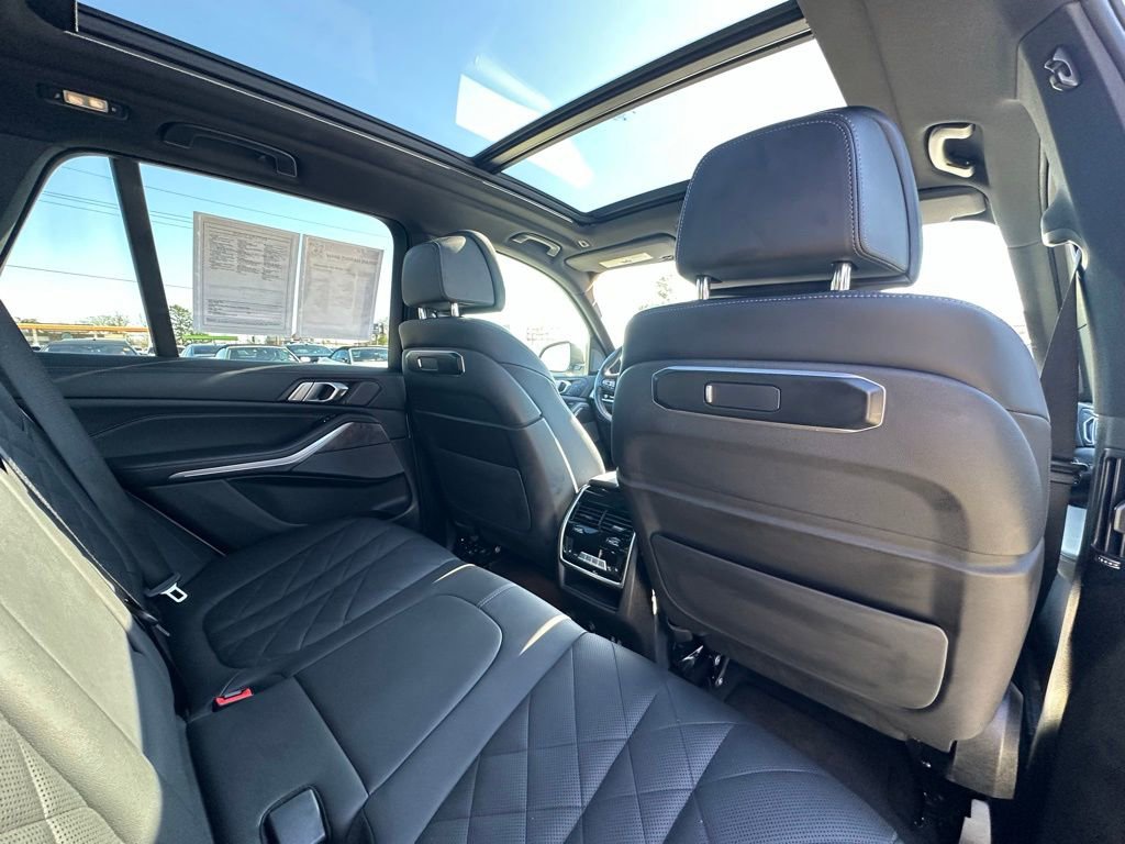 Used 2025 BMW X5 sDrive40i image 25