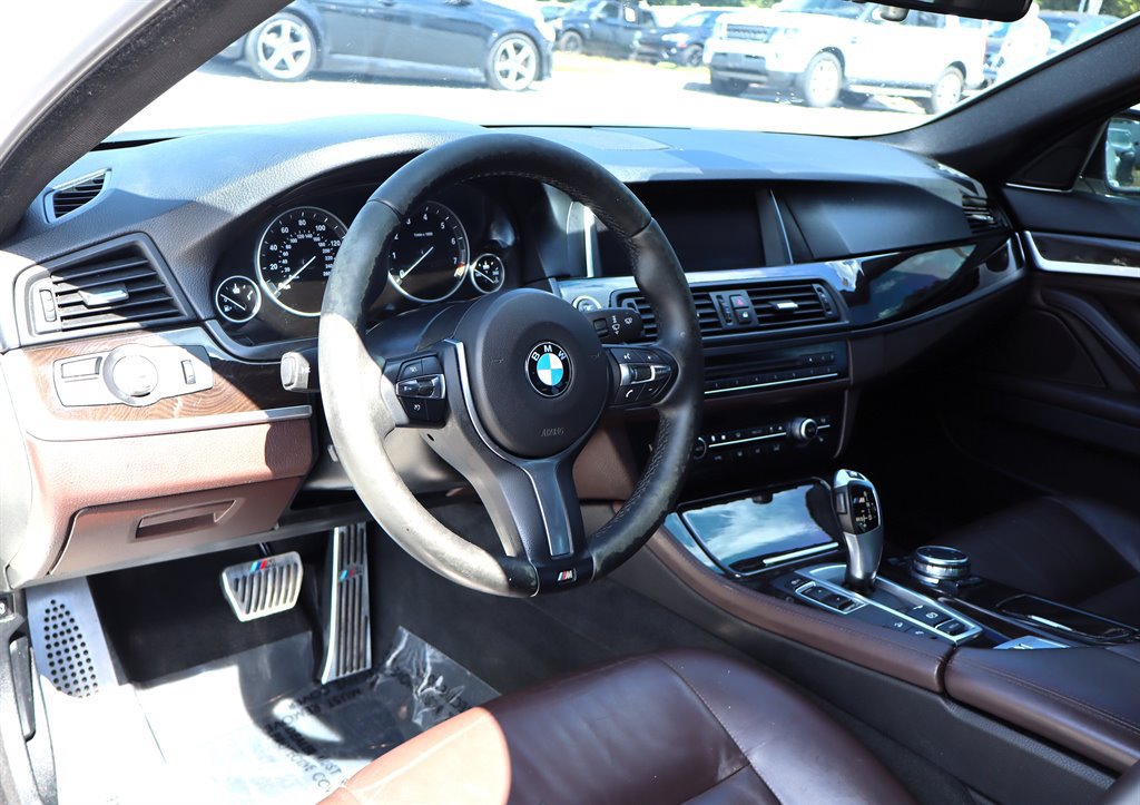 Used 2015 BMW 528i xDrive Sedan AWD/4WD image 16