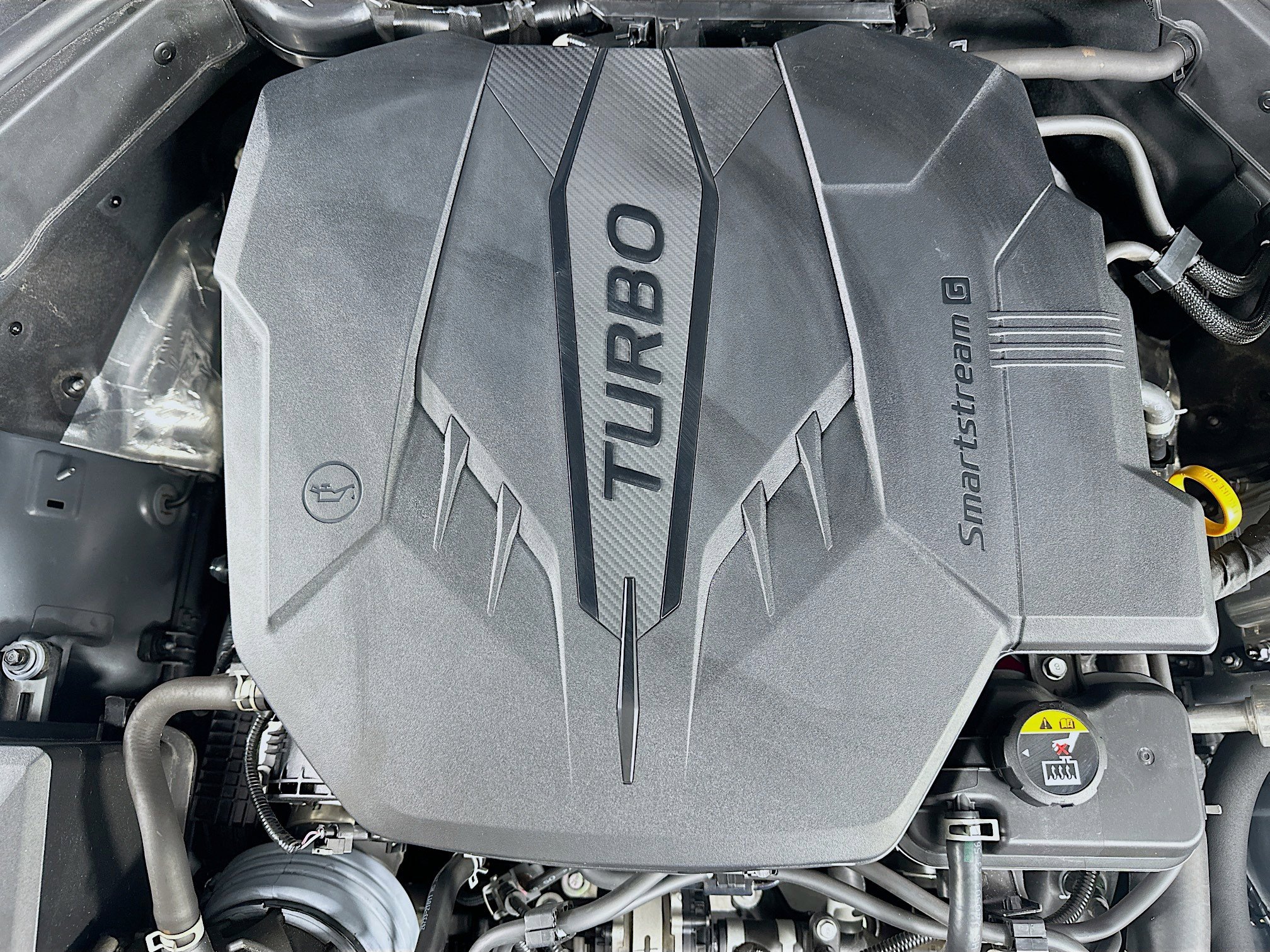 Used 2025 Genesis G70 2.5T image 34