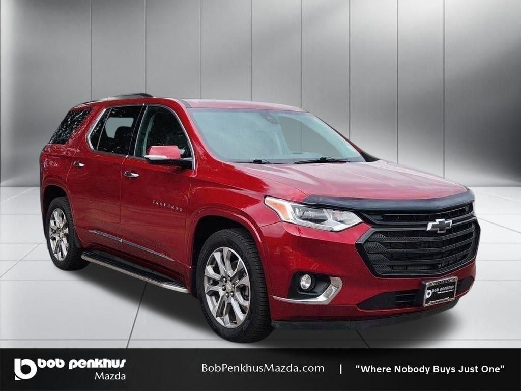 Used 2020 Chevrolet Traverse Premier w/ LPO, Black Accent Package image 1