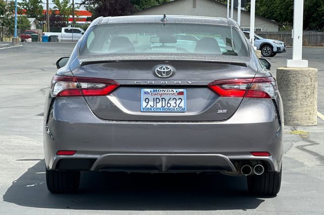 Used 2023 Toyota Camry SE FWD image 5