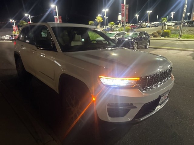 Used 2025 Jeep Grand Cherokee Limited w/ Trailer Tow Package image 1