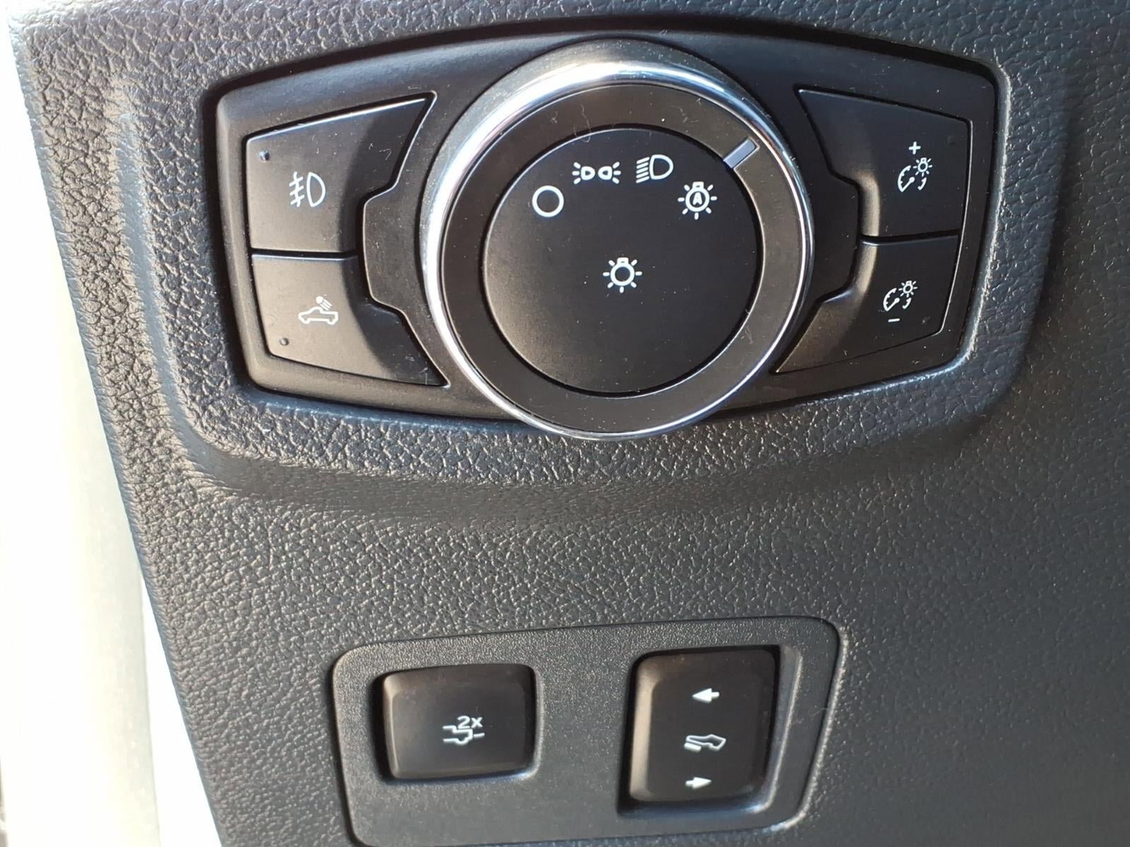 Used 2022 Ford F450 Platinum w/ FX4 Off-Road Package AWD/4WD image 25