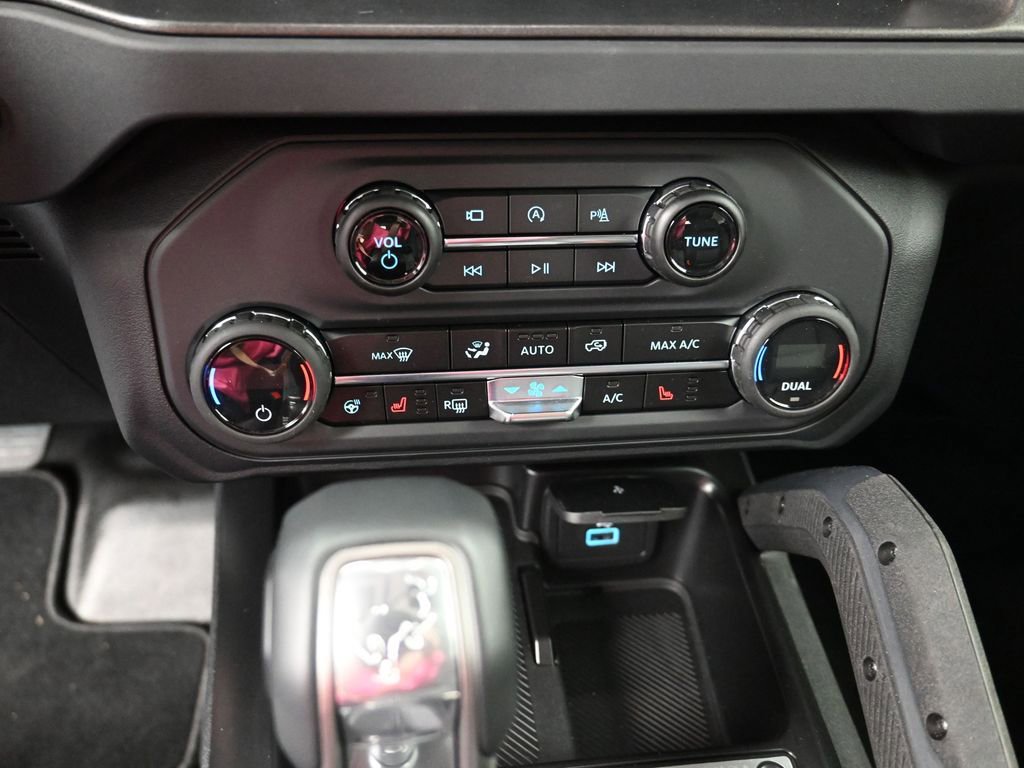 New 2025 Ford Bronco Badlands AWD/4WD image 18