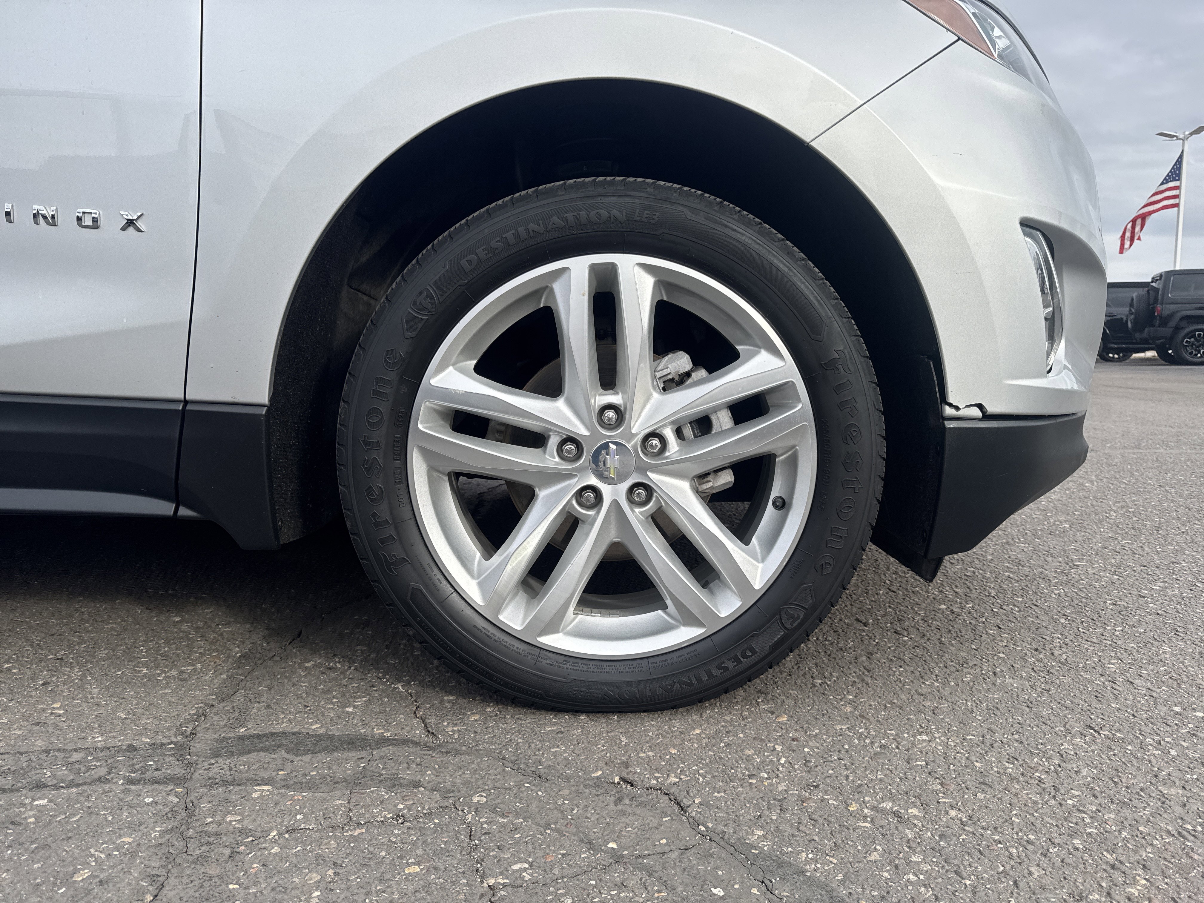 Used 2021 Chevrolet Equinox Premier AWD/4WD image 9