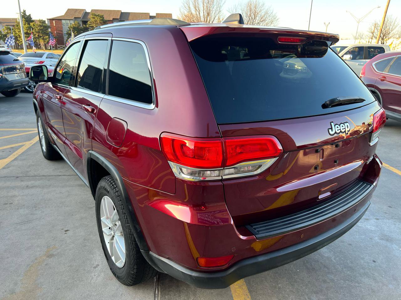 Used 2018 Jeep Grand Cherokee Laredo image 5