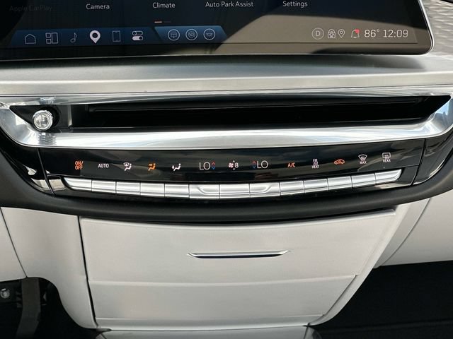 Certified 2024 Cadillac Lyriq Luxury RWD image 4