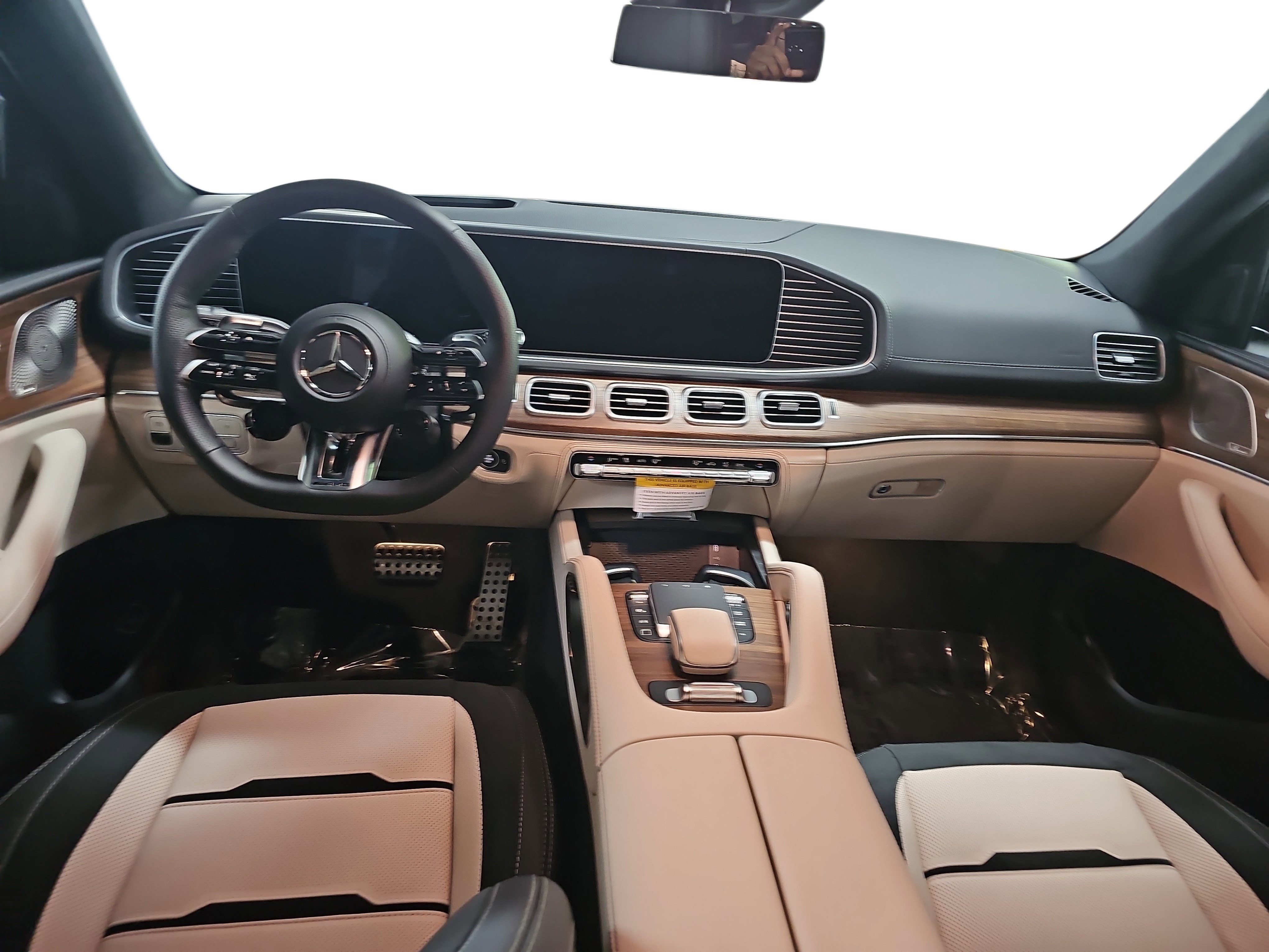 New 2026 Mercedes-Benz GLS 63 AMG 4MATIC image 9