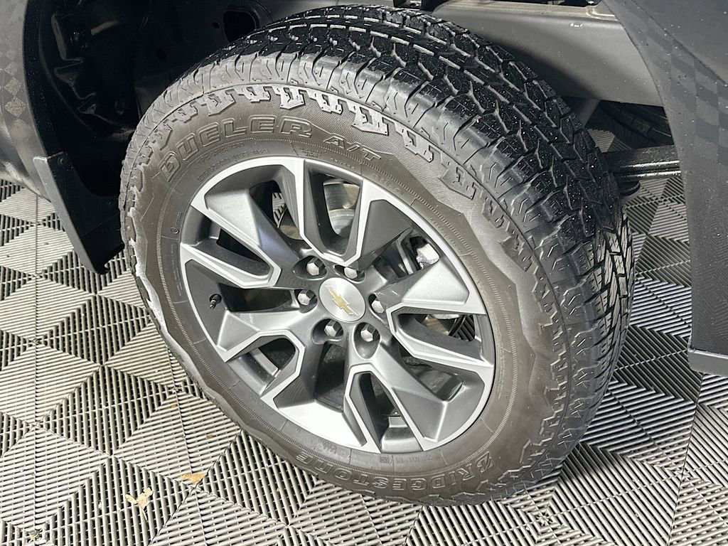 Used 2024 Chevrolet Silverado 1500 LT image 37