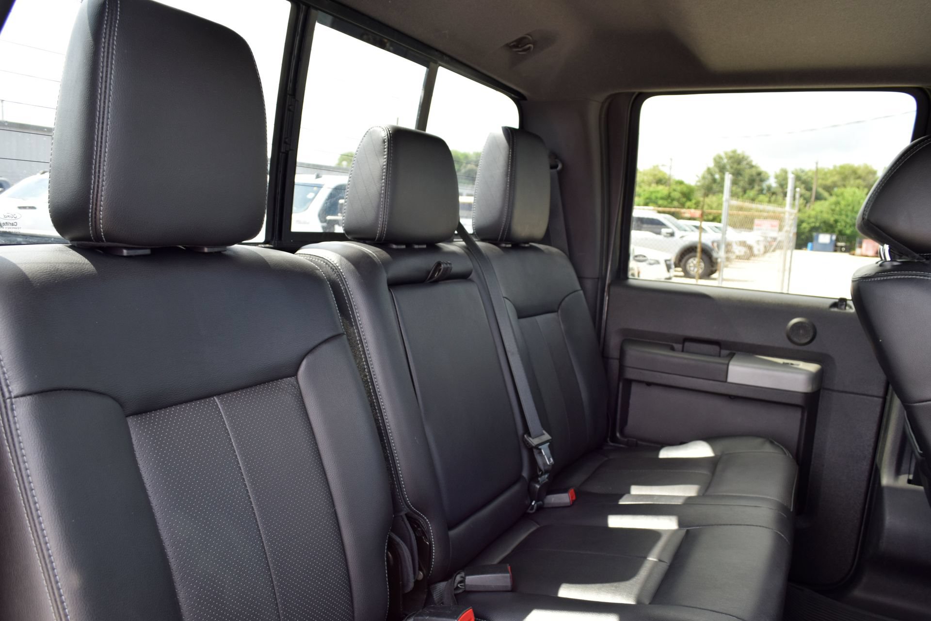 Used 2015 Ford F350 Lariat w/ Lariat Ultimate Package AWD/4WD image 23