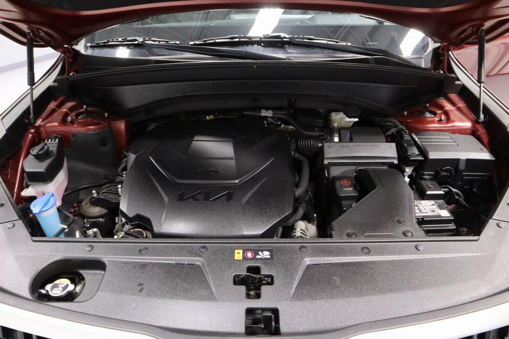Used 2023 Kia Telluride EX w/ EX Captain's Chair Package image 19