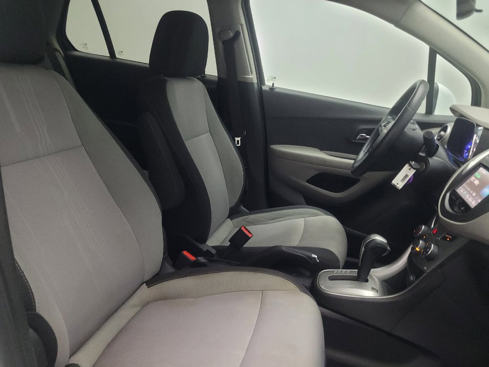 Used 2016 Chevrolet Trax LT FWD image 21