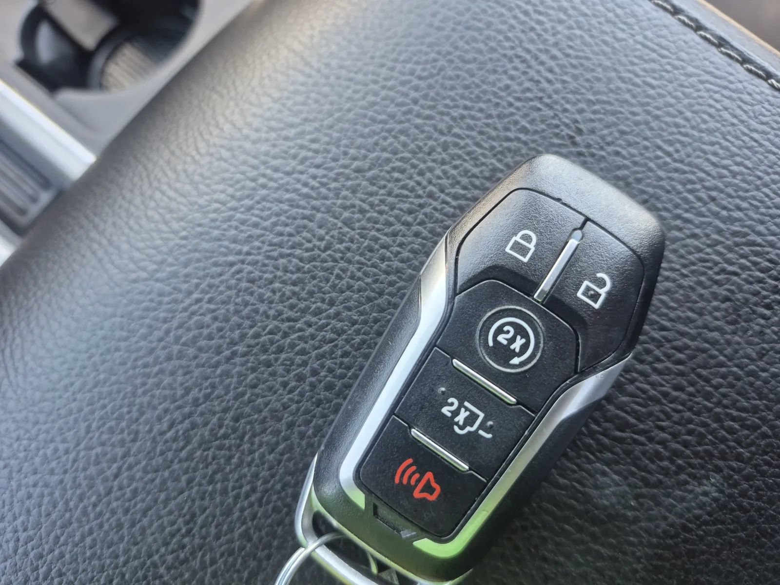 Used 2015 Ford F150 Lariat AWD/4WD image 27