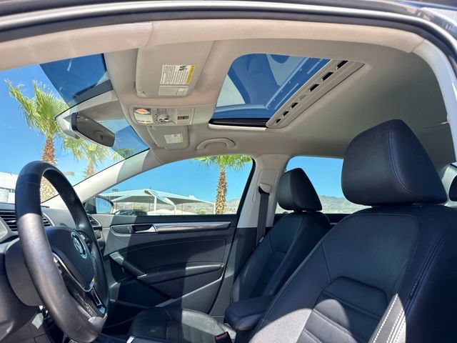 Used 2017 Volkswagen Passat 1.8T SEL Premium FWD image 19