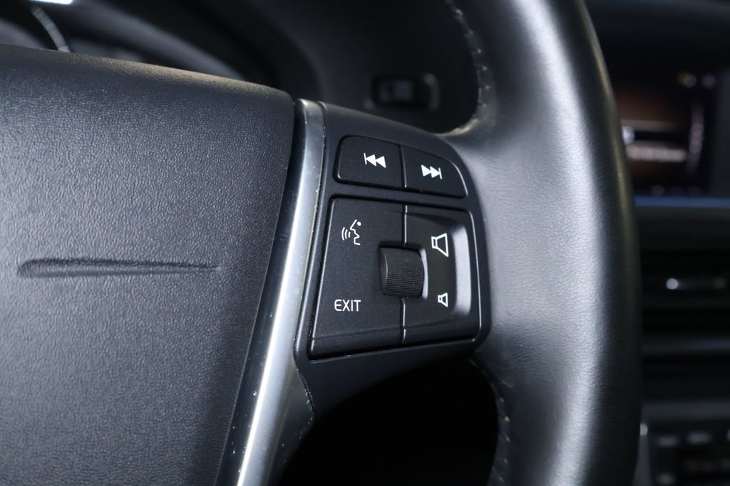 Used 2018 Volvo V60 T5 Cross Country AWD/4WD image 22