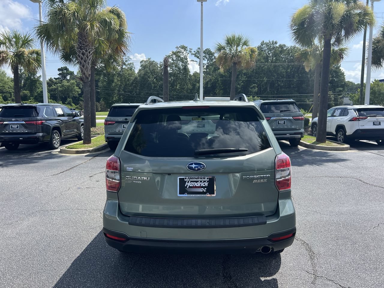 Used 2016 Subaru Forester 2.5i Limited AWD/4WD image 9