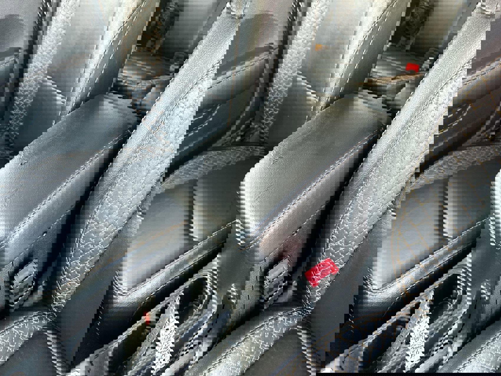 Used 2020 Jeep Wrangler Unlimited Sahara image 22