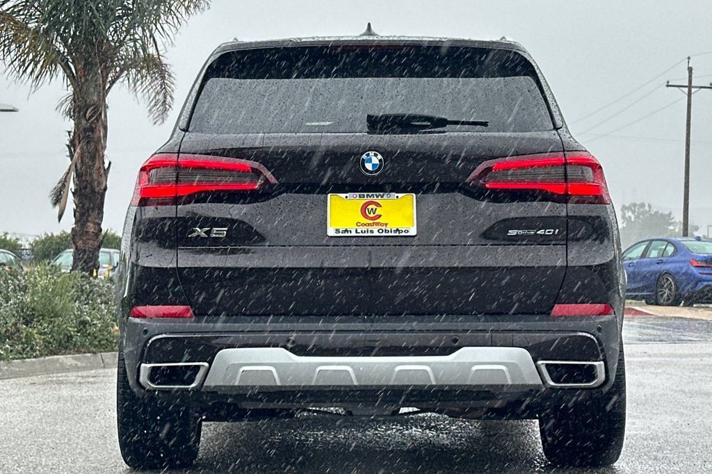 Used 2022 BMW X5 sDrive40i w/ Climate Comfort Package image 4