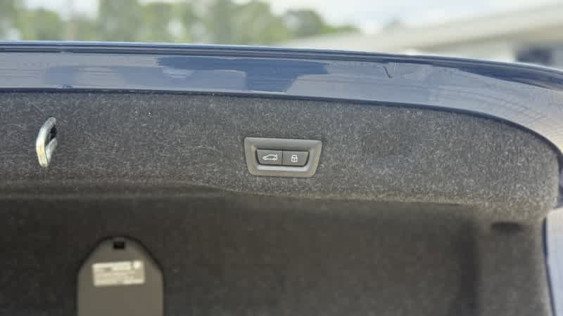 Certified 2025 BMW 530i RWD image 19