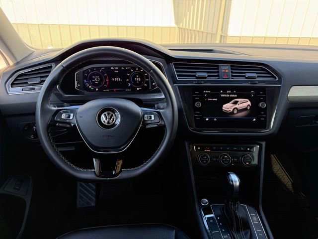 Used 2021 Volkswagen Tiguan SEL w/ 2-Row Tiguan MDO Package image 16