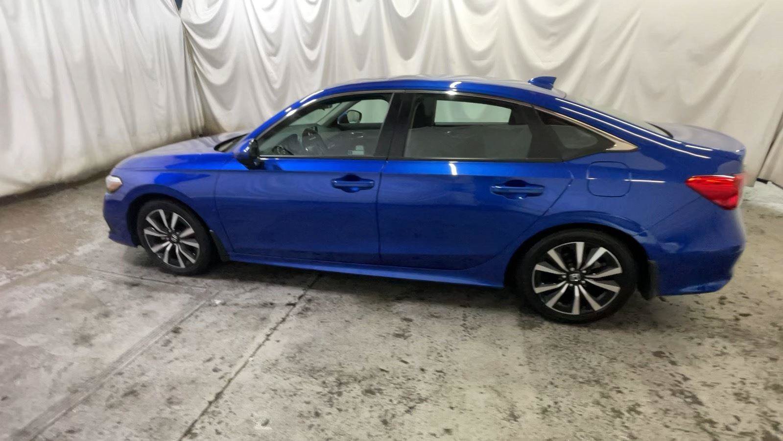 Certified 2023 Honda Civic EX image 9