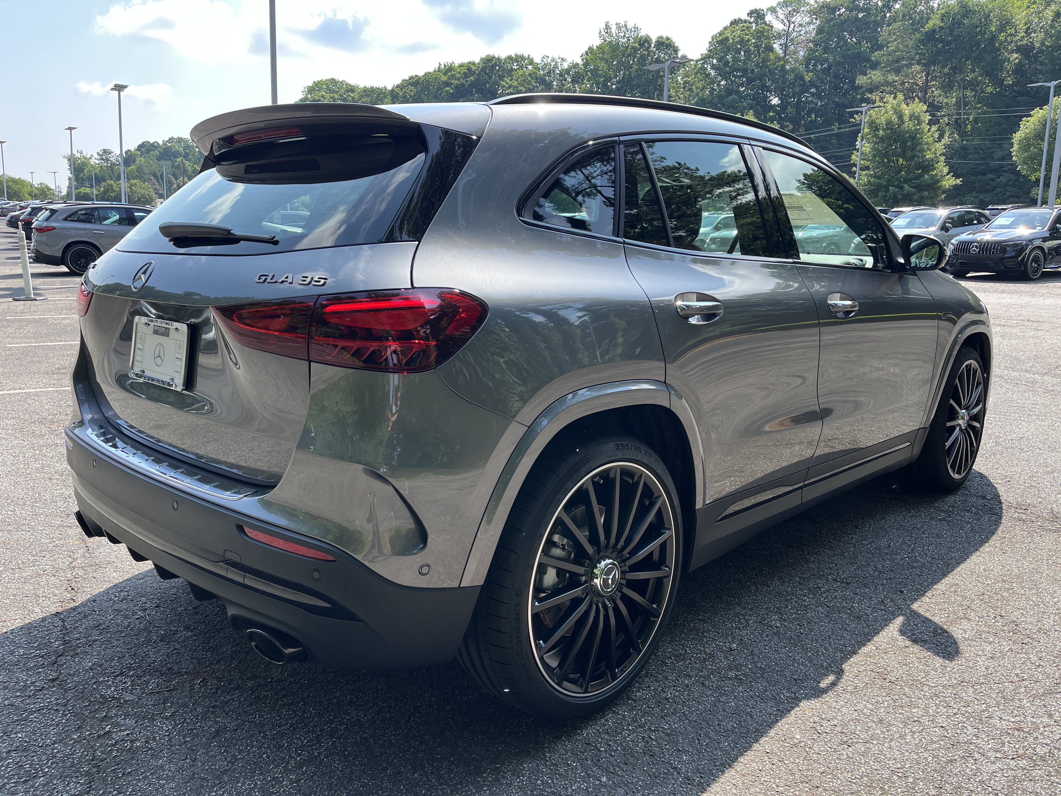 New 2026 Mercedes-Benz GLA 35 AMG 4MATIC image 7