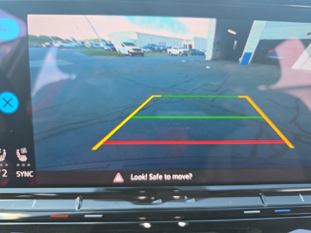 Used 2024 Volkswagen Atlas SE FWD image 21