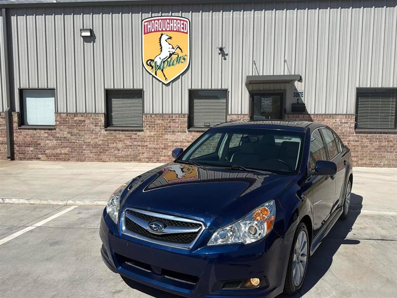 Used 2011 Subaru Legacy 2.5i Limited AWD/4WD image 3