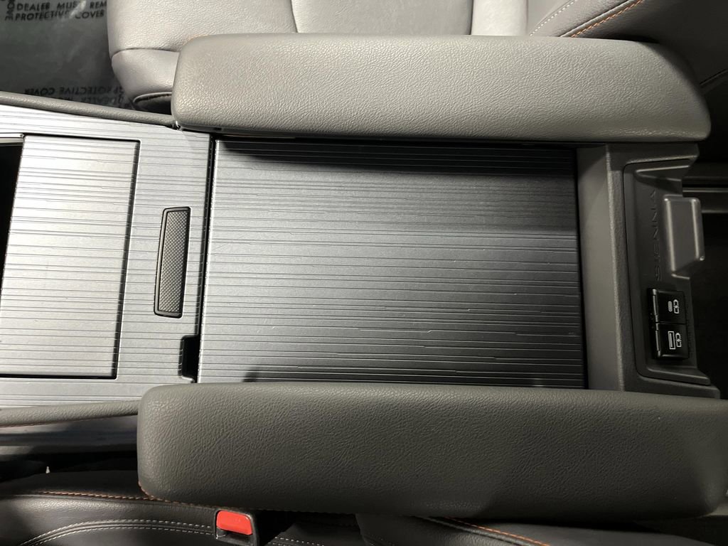 Used 2024 Toyota Sienna XSE image 22