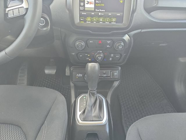 Used 2023 Jeep Renegade Altitude AWD/4WD image 3