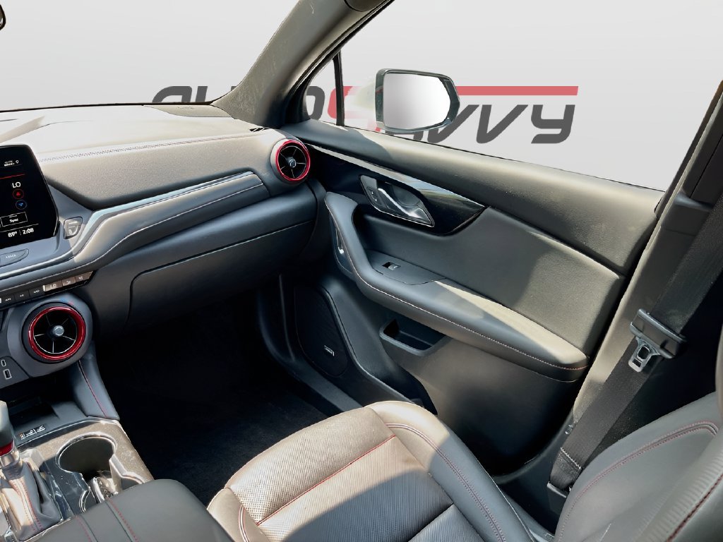 Used 2023 Chevrolet Blazer RS w/ Enhanced Convenience Package FWD image 24